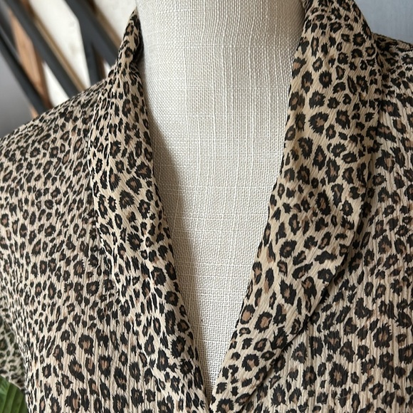 Kate Hill Animal print women’s blouse size 12 100% Silk pre loved - Picture 3 of 7